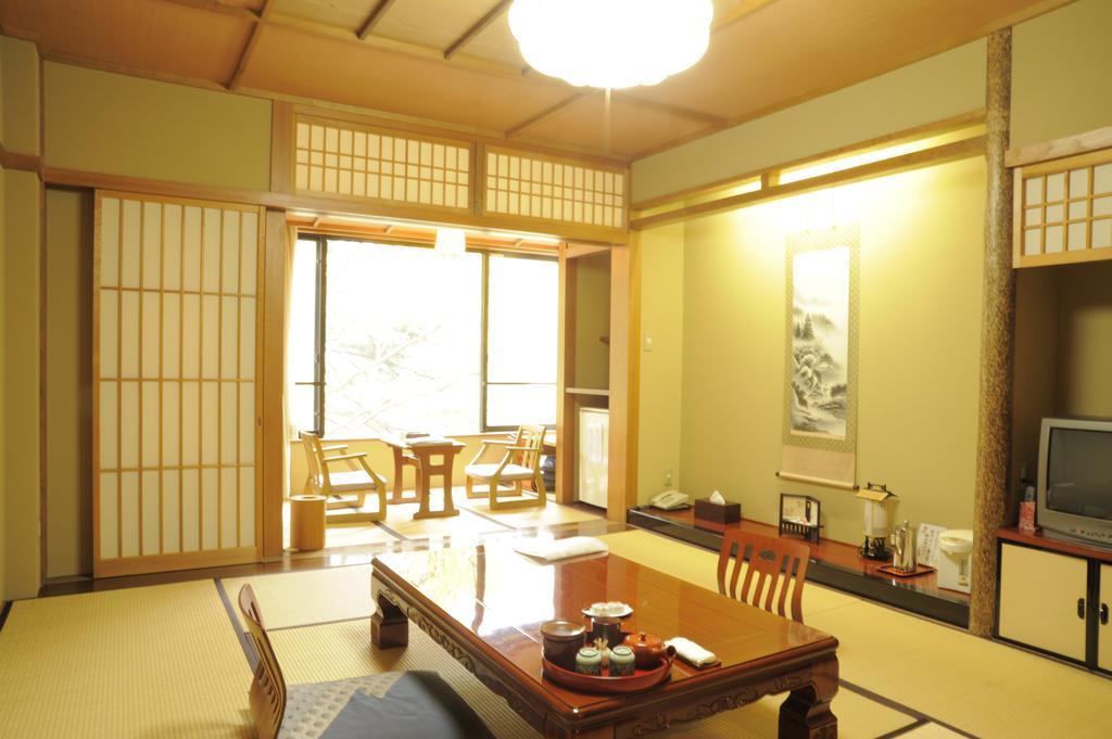 Takizawakan Hotel Maebashi Buitenkant foto