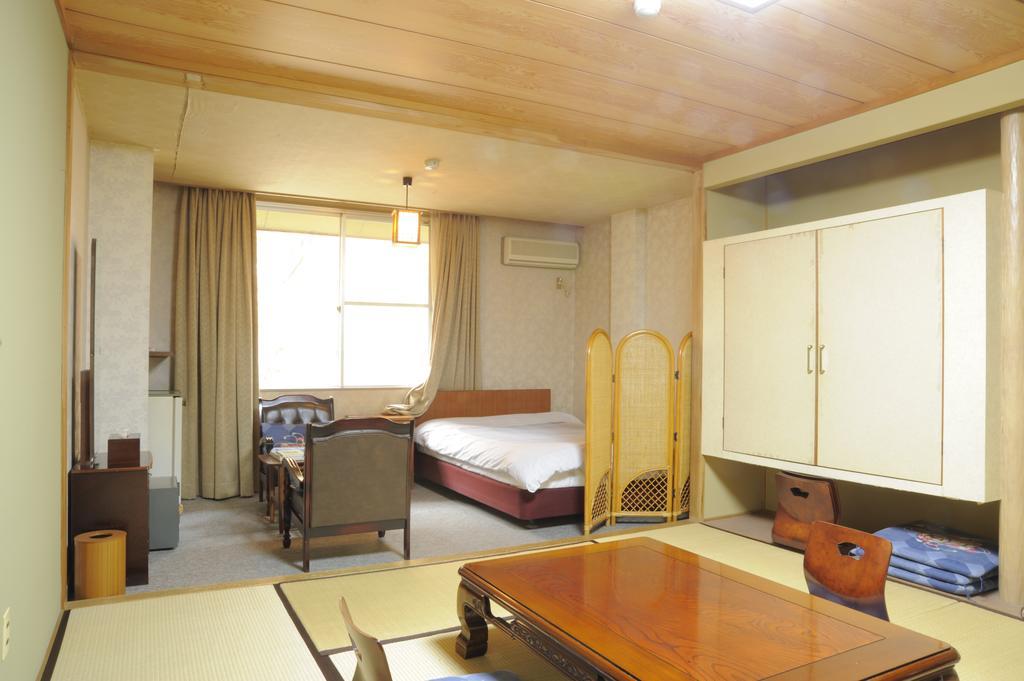 Takizawakan Hotel Maebashi Buitenkant foto